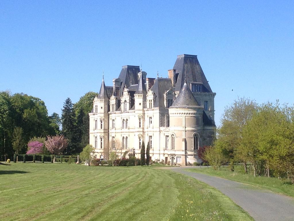 Chateau De La Tremblaye Cholet Eksteriør bilde